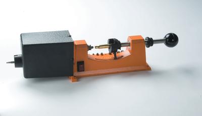 Universal Power Trimmer With Nine Pilots