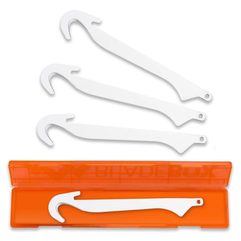 Razor Safe Replacement Blades, Plain Edge, 20J2 Stainless Steel, (4) 3.5" Guthook Blades RRG-4