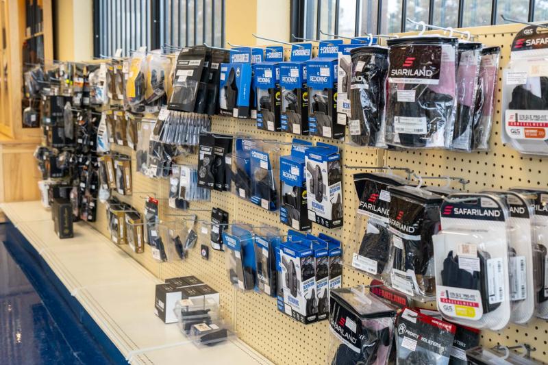 Arnzen Arms interior parts