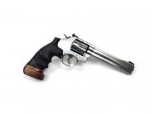 Smith & Wesson 617-6