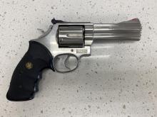 Smith & Wesson 686