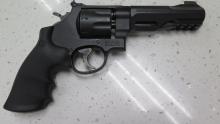 Smith & Wesson M327